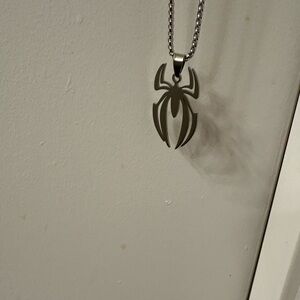 Spider Pendant Necklace in Silver